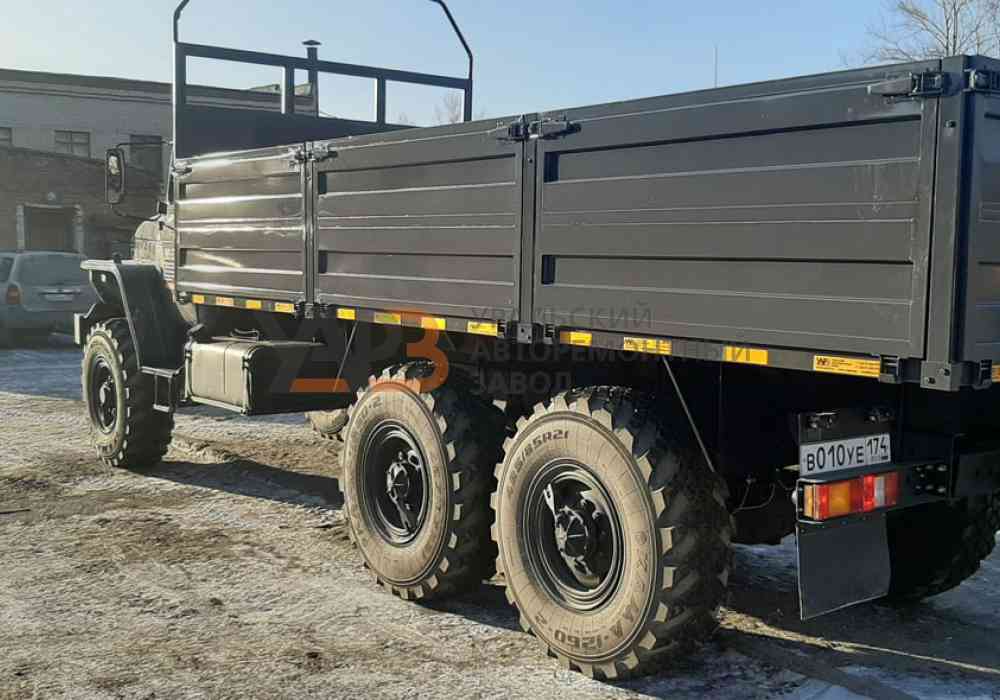 Бортовой автомобиль на базе Урал 4320-1951