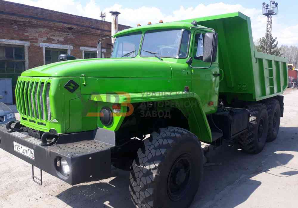 Самосвал на шасси Урал 55571