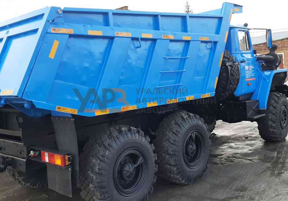 Самосвал на шасси Урал 55571