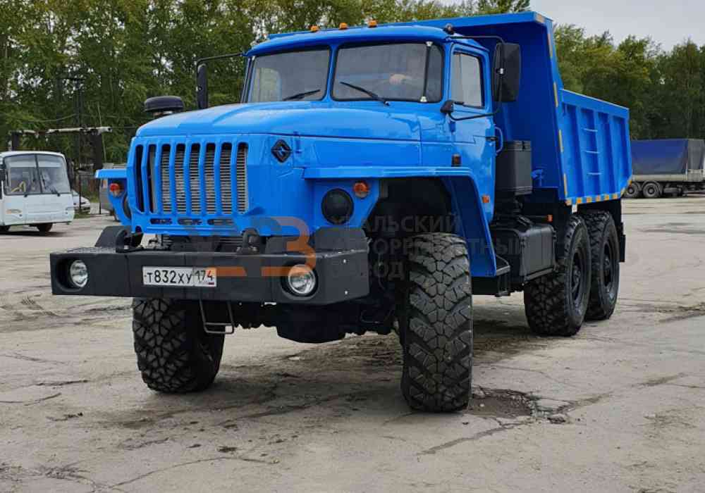 Самосвал на шасси Урал 55571