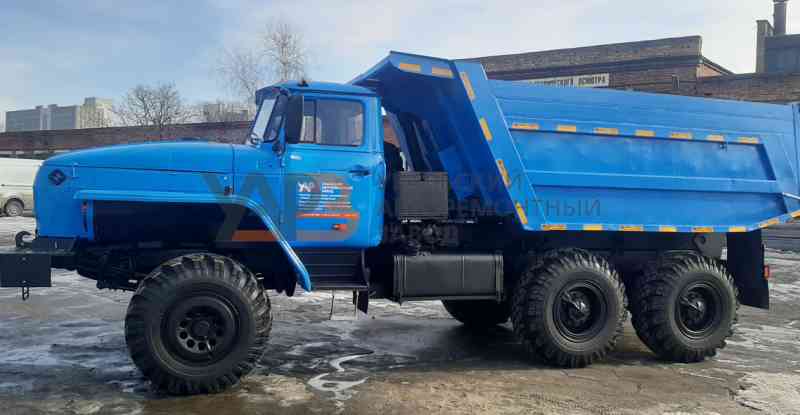 Самосвал на шасси Урал 55571